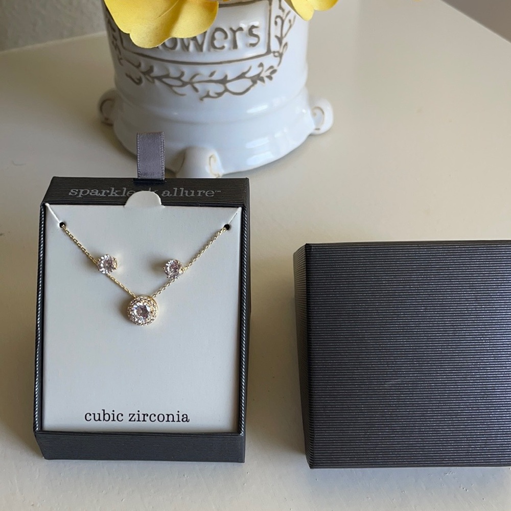 Necklace set